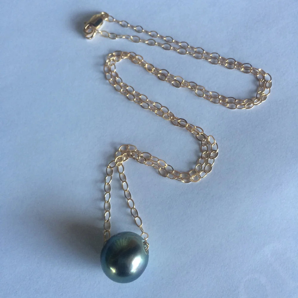 The Mo'i Necklace