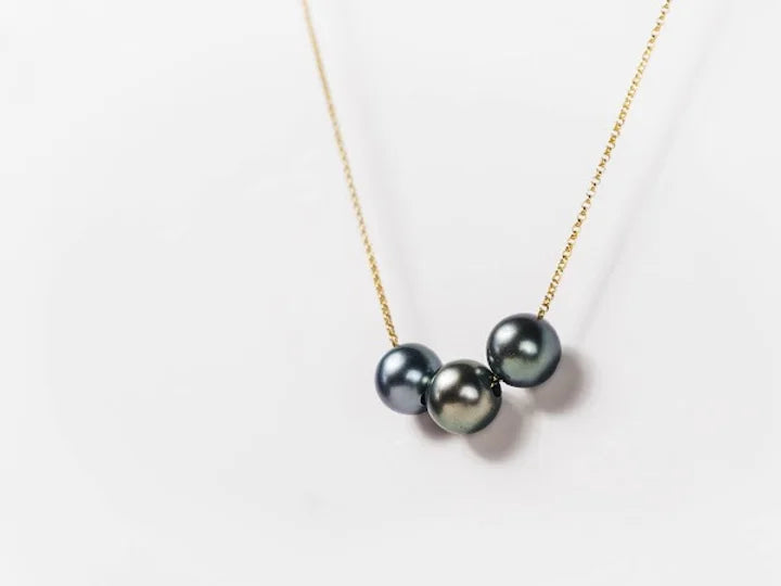 Triple Floating Momi Necklace