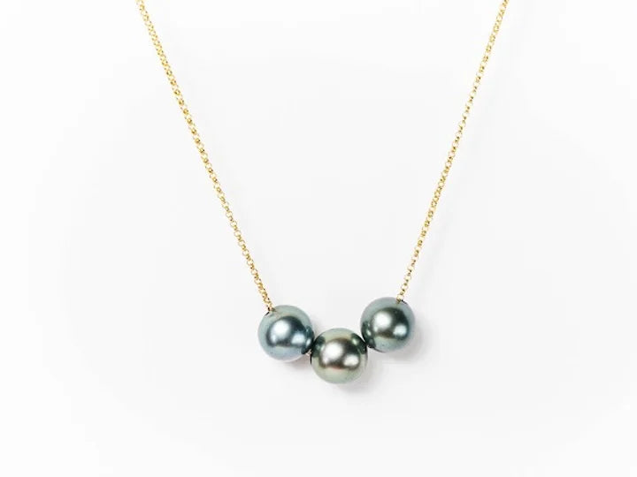 Triple Floating Momi Necklace